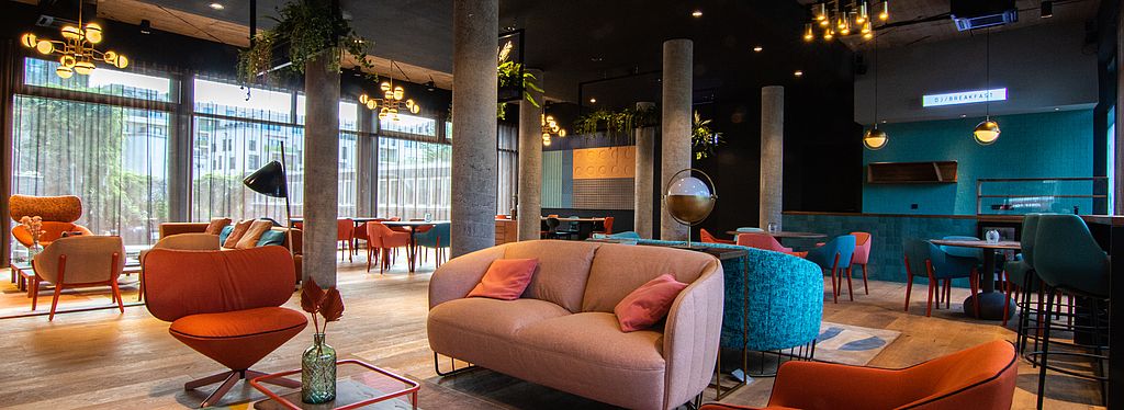 Blick in die Lobby des Koncept Hotels international 